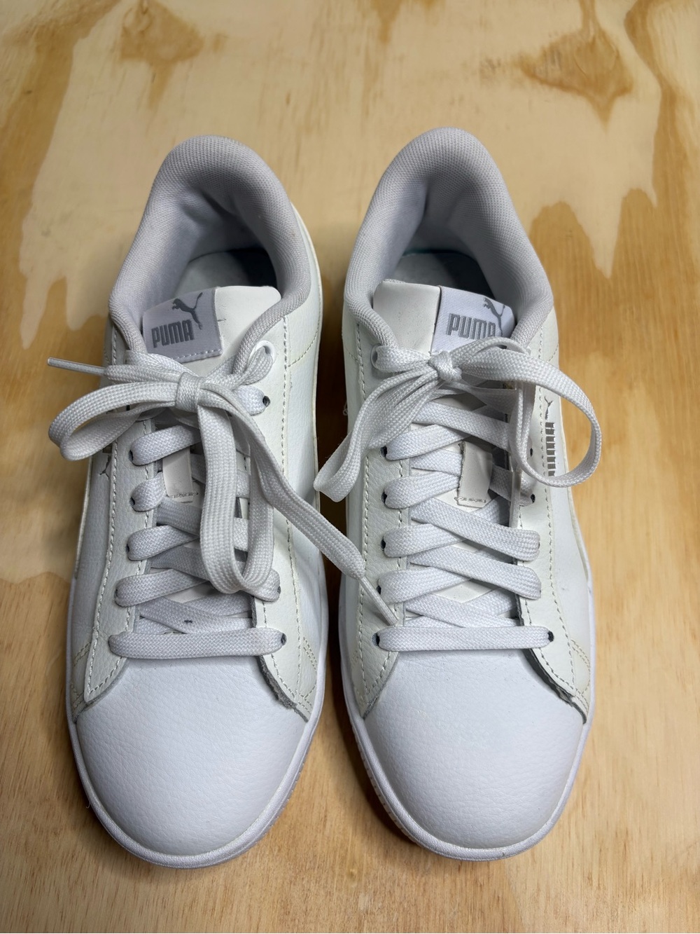Puma Women's White Low-Top Leather Sneakers Size 7.5